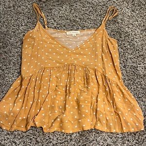 PacSun LA Hearts gold polka-dot flowy tank top 💛